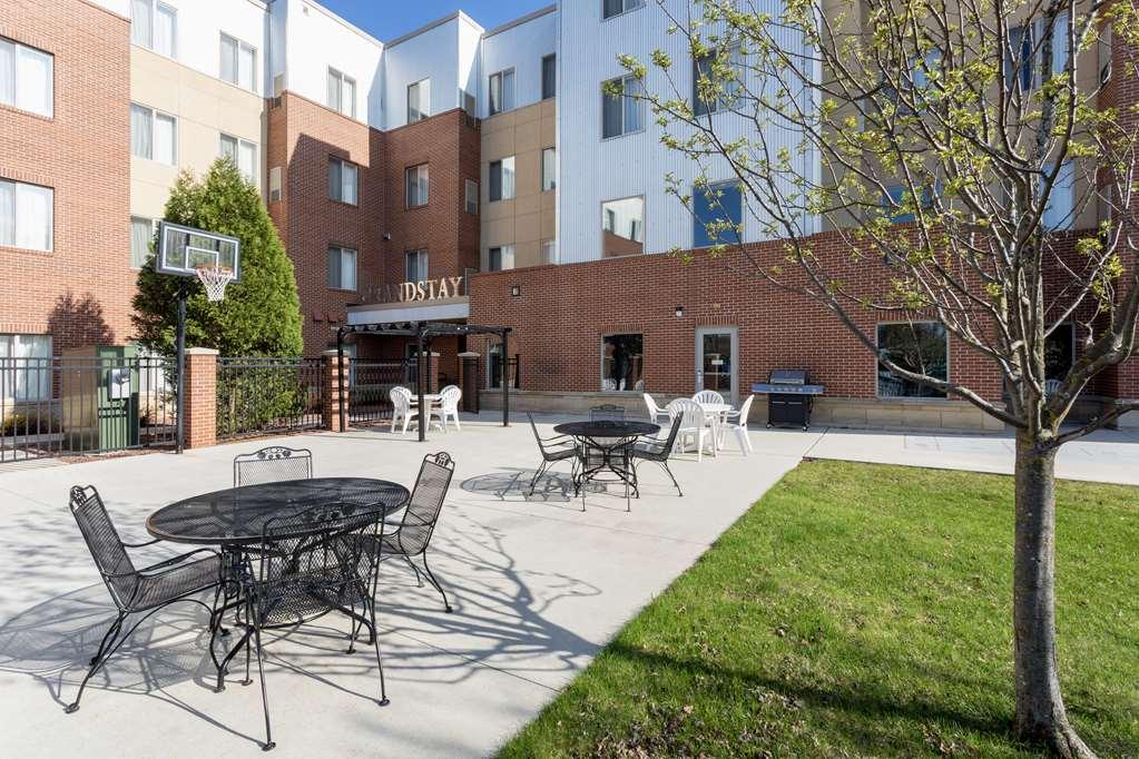 Grandstay Hotel & Suites Downtown Sheboygan Εξωτερικό φωτογραφία